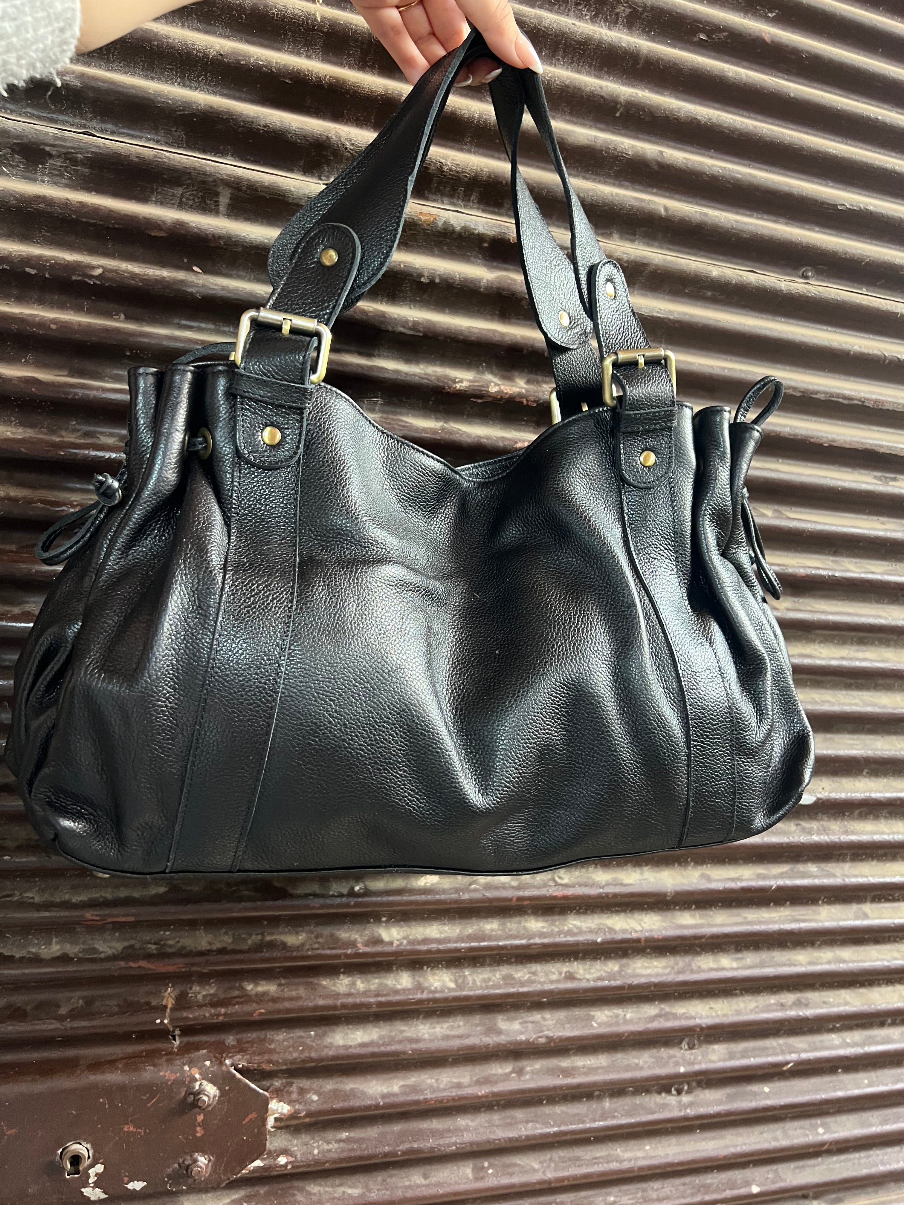 Sac à main en cuir artisanal – Sac en cuir fait main au Maroc | Sac porté main ou épaule