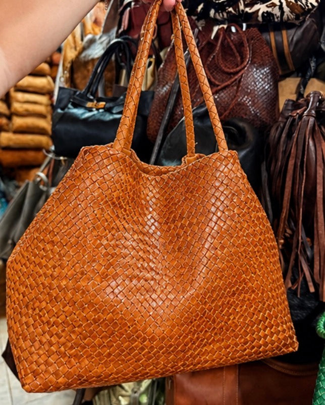 Sac en cuir tressé artisanal