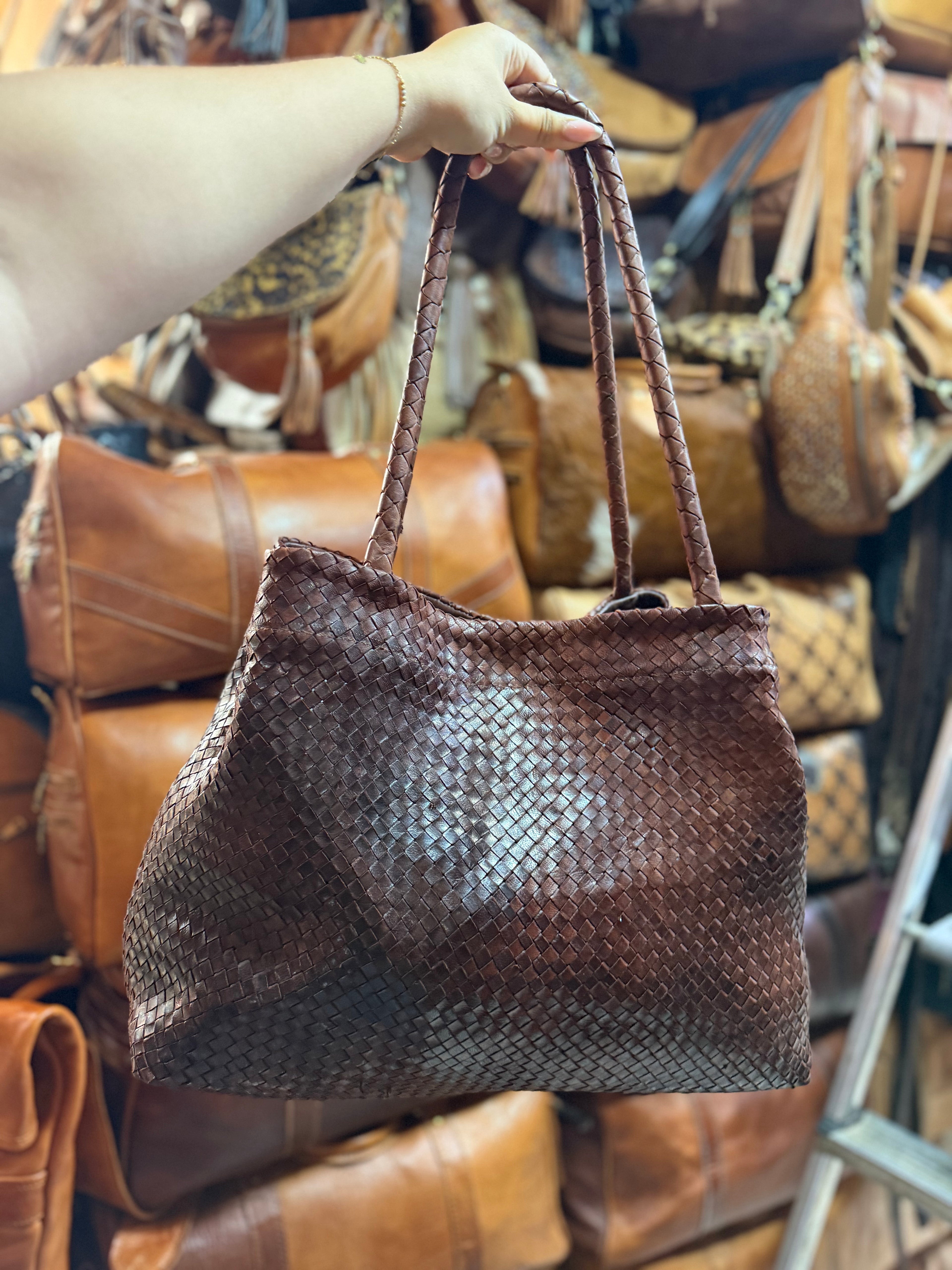 Sac en cuir tressé artisanal